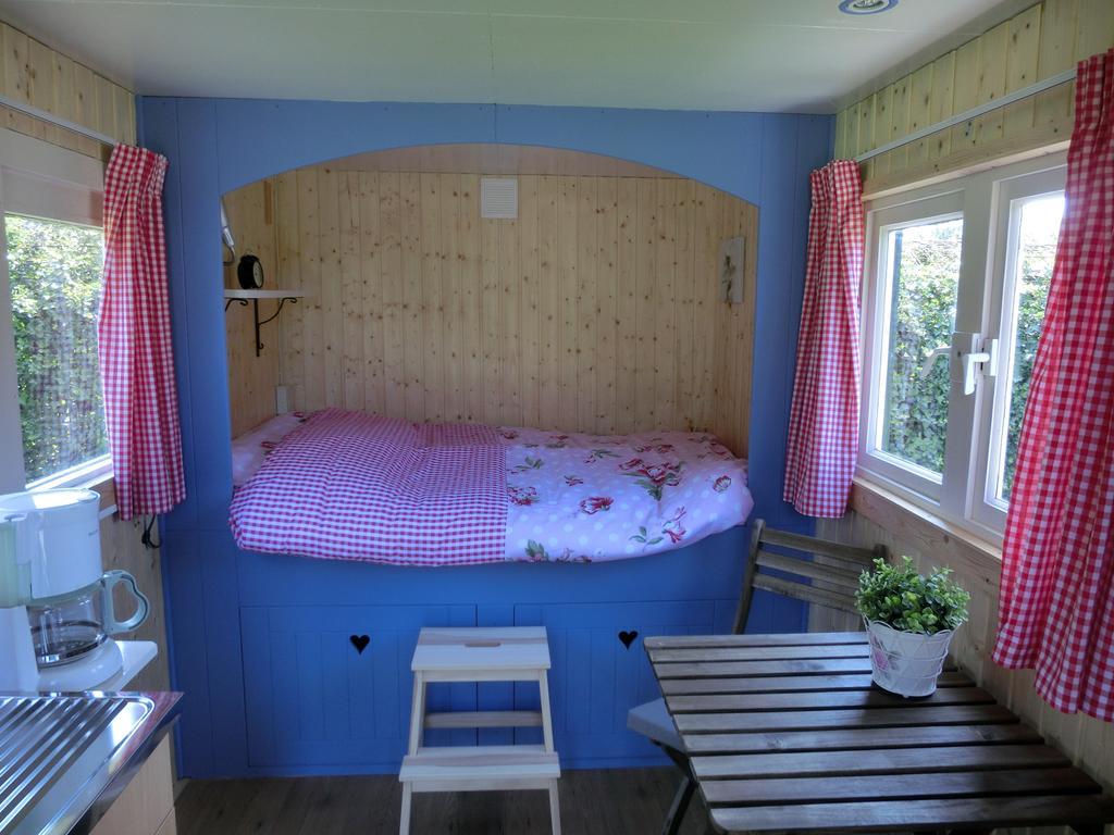 Pipowagen Camping Puur Genieten Bed and Breakfast Someren Camera foto