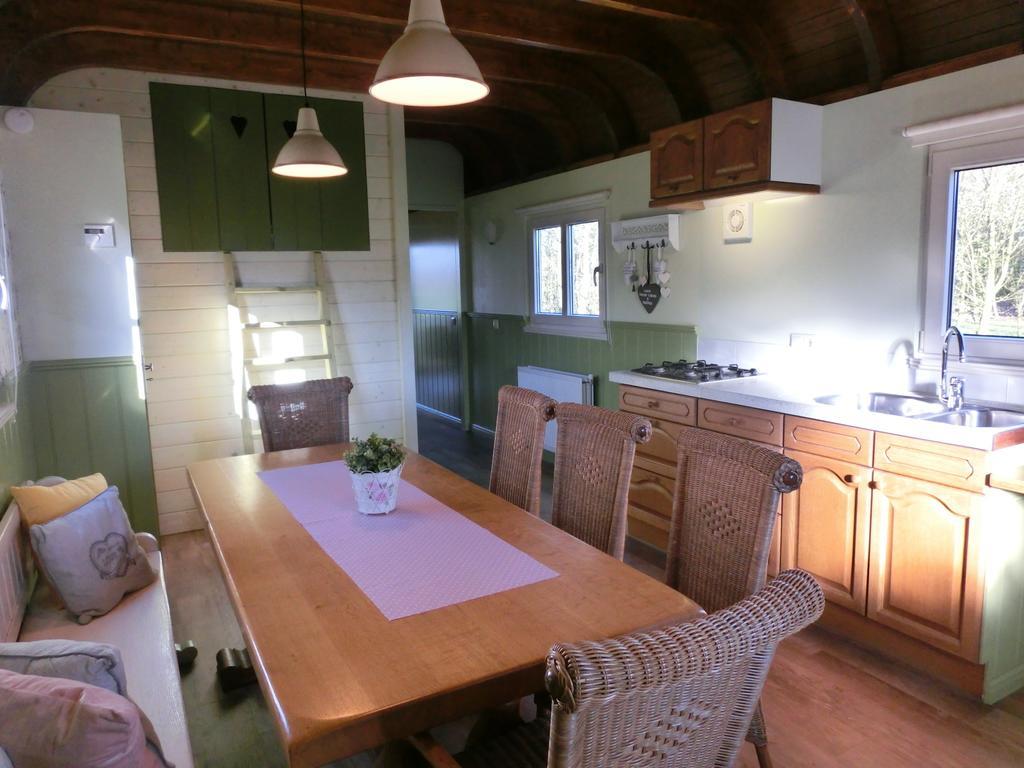 Pipowagen Camping Puur Genieten Bed and Breakfast Someren Camera foto