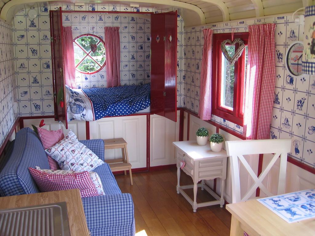 Pipowagen Camping Puur Genieten Bed and Breakfast Someren Camera foto
