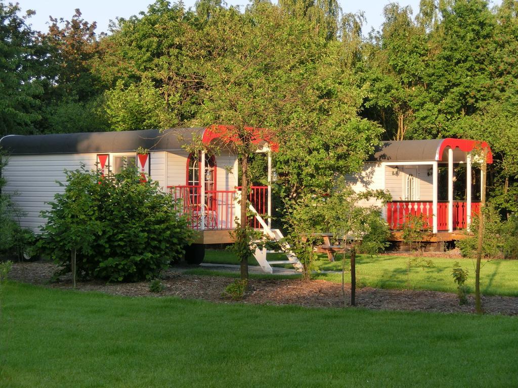 Pipowagen Camping Puur Genieten Bed and Breakfast Someren Esterno foto