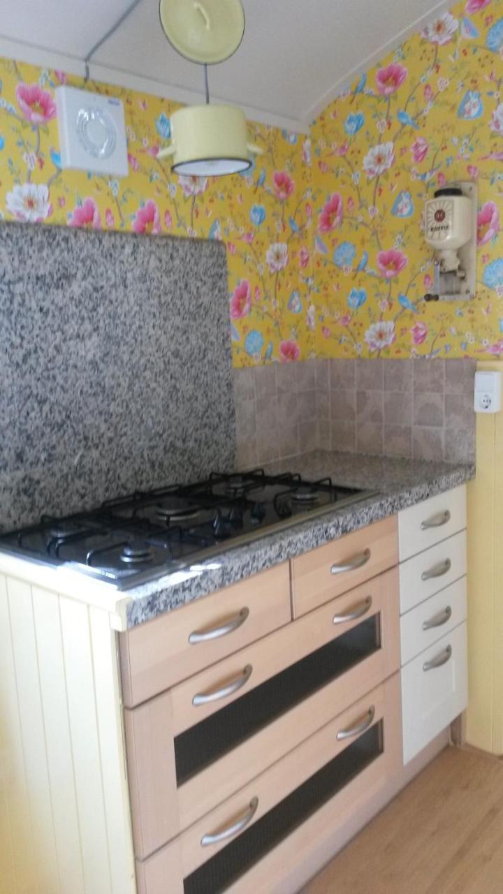 Pipowagen Camping Puur Genieten Bed and Breakfast Someren Esterno foto